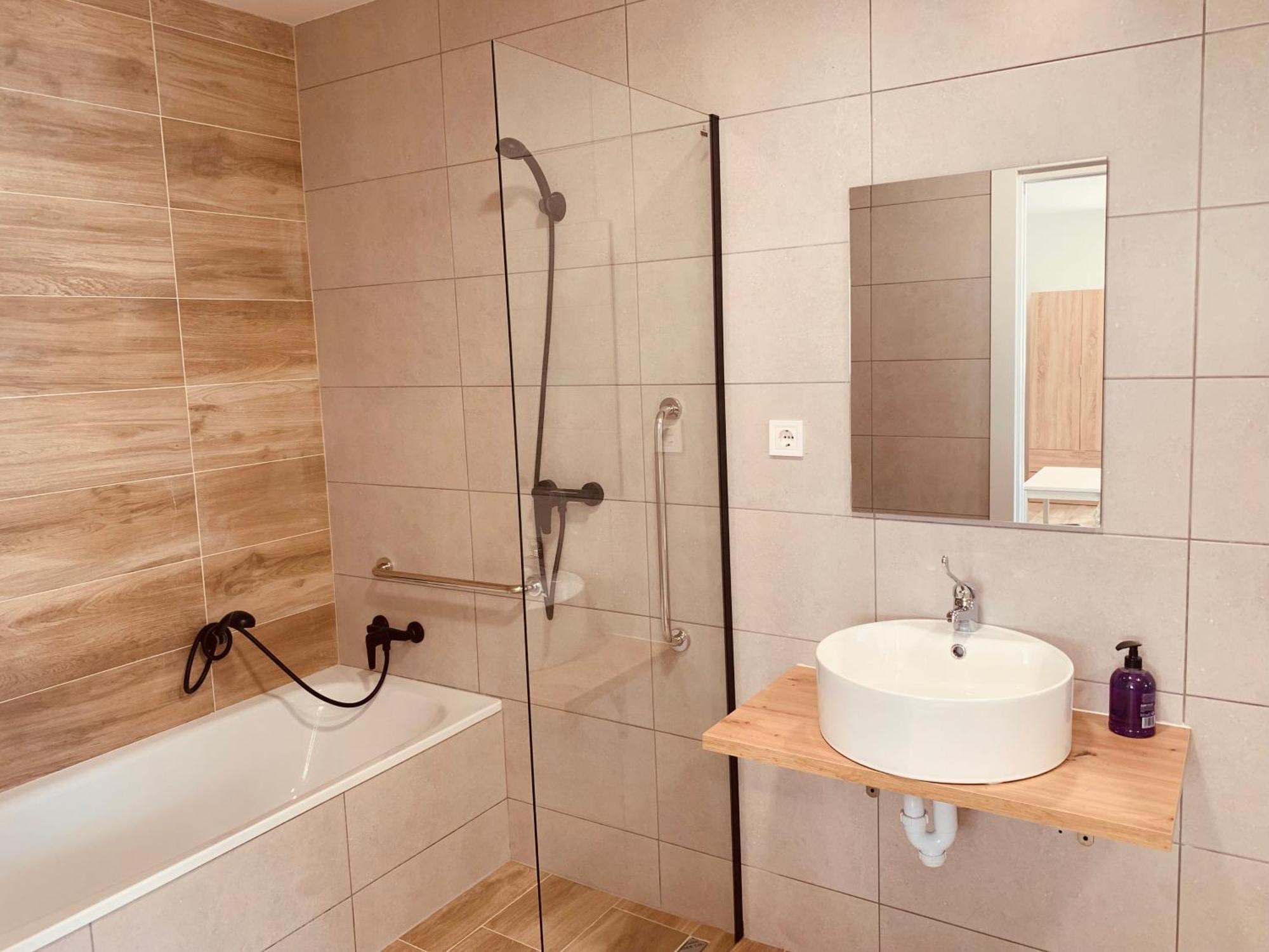 Lurgorri Apartamentos By Gernihost Guernica Buitenkant foto